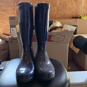 Ugg rain boots